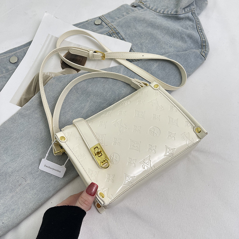 Classic Design Collection 2026 - Women Bags Collection recension och pris