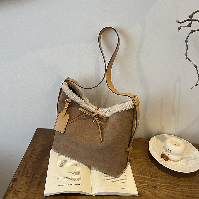 Faux Suede Solid Color Bow Cro - Women Bags Branded Sale recension och pris